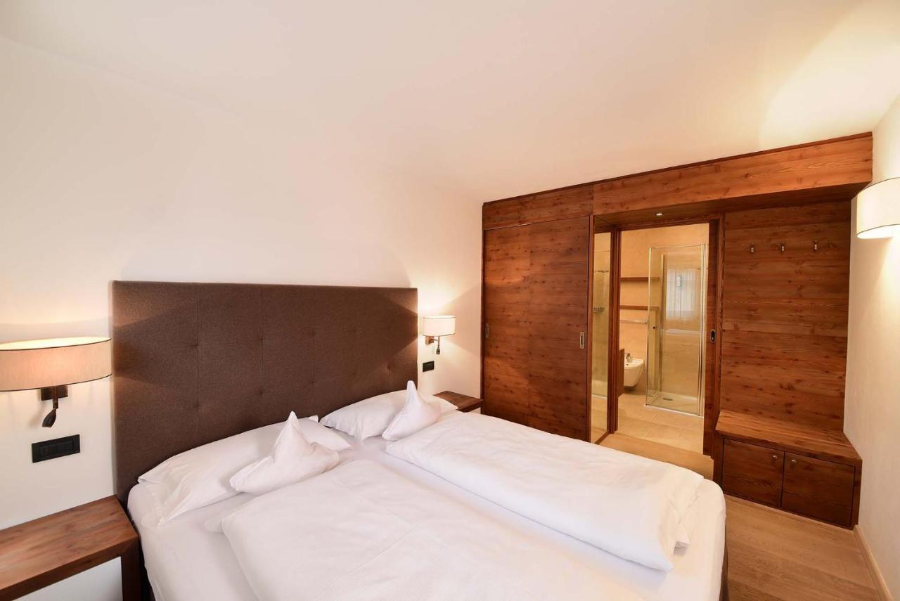 Ariston Dolomiti Residence Toblach Zimmer foto